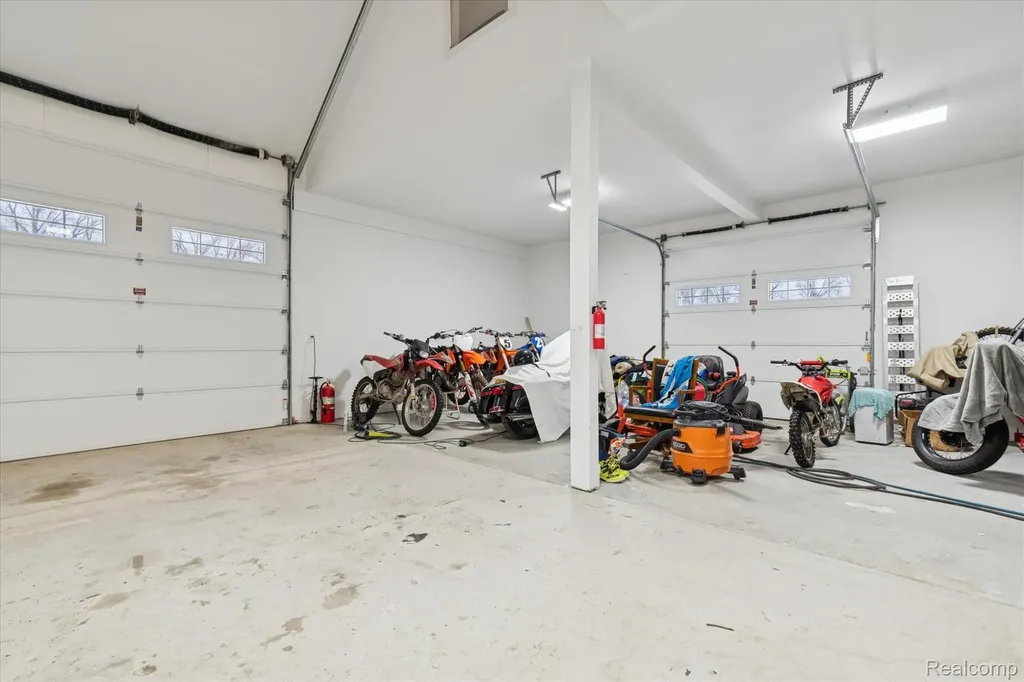 187 Darwin Road Putnam Township MI 48169