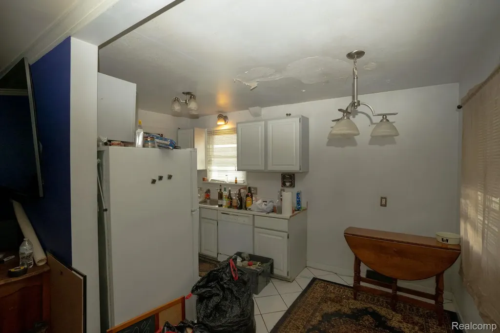 23011 Normandy Avenue Eastpointe City MI 48021
