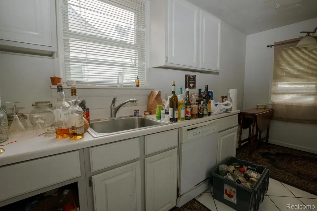 23011 Normandy Avenue Eastpointe City MI 48021