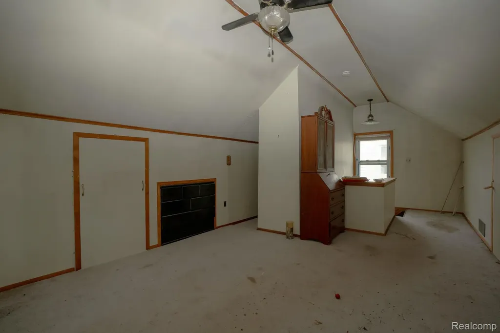 23011 Normandy Avenue Eastpointe City MI 48021
