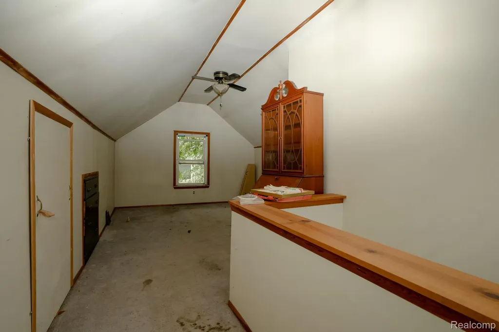 23011 Normandy Avenue Eastpointe City MI 48021