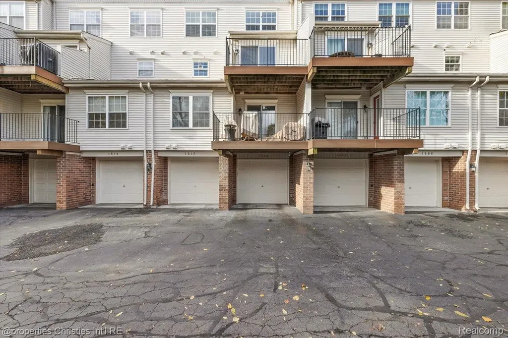 1510 Maryland Club Drive Royal Oak City MI 48067