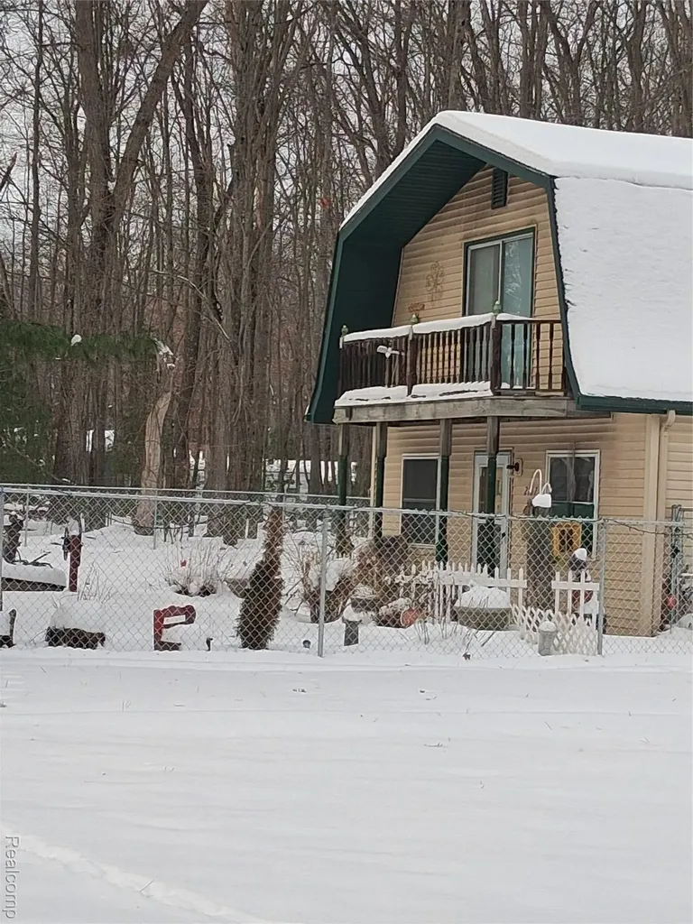 2167 N Shore Drive Prescott Village MI 48756