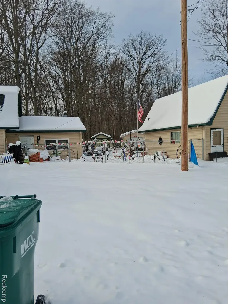2167 N Shore Drive Prescott Village MI 48756