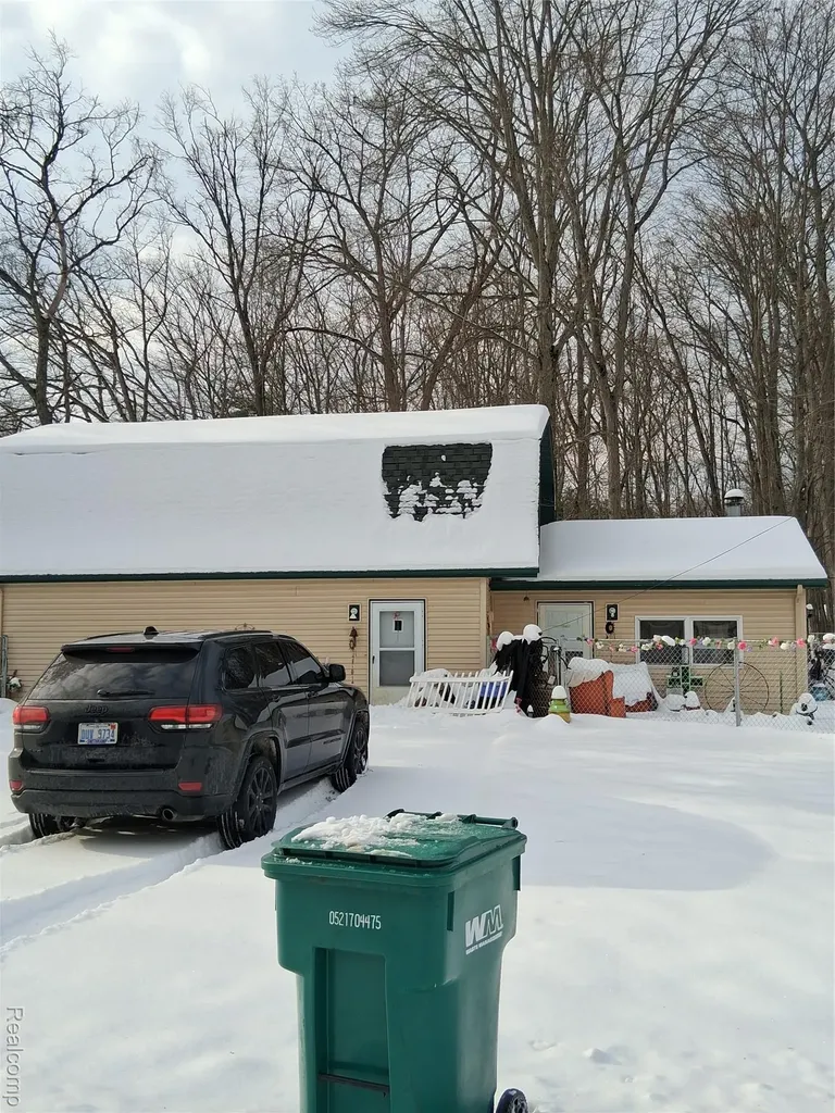 2167 N Shore Drive Prescott Village MI 48756