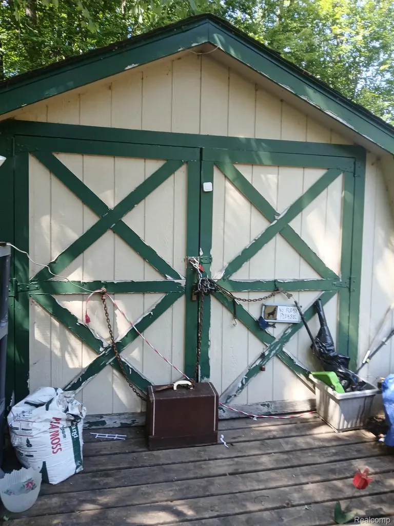 2167 N Shore Drive Prescott Village MI 48756