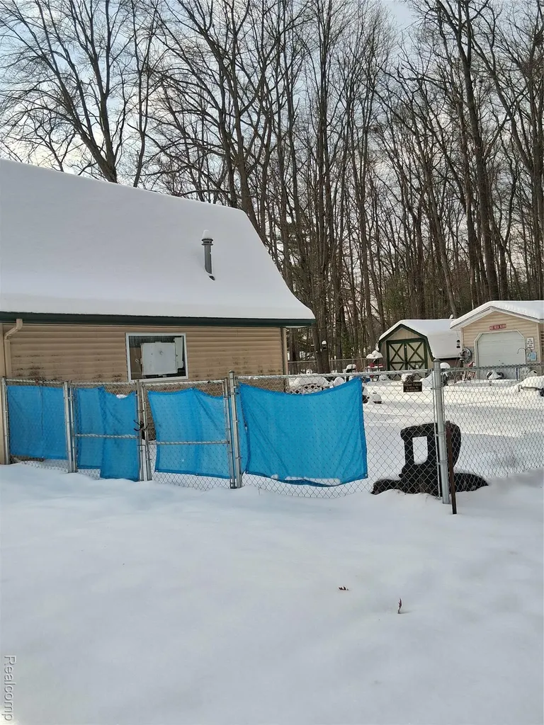 2167 N Shore Drive Prescott Village MI 48756