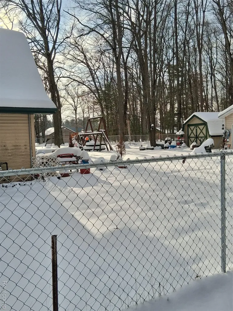2167 N Shore Drive Prescott Village MI 48756
