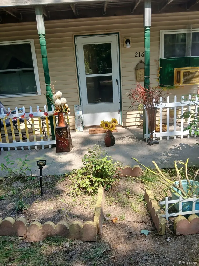 2167 N Shore Drive Prescott Village MI 48756