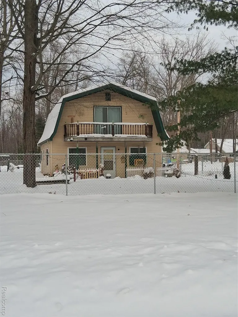 2167 N Shore Drive Prescott Village MI 48756