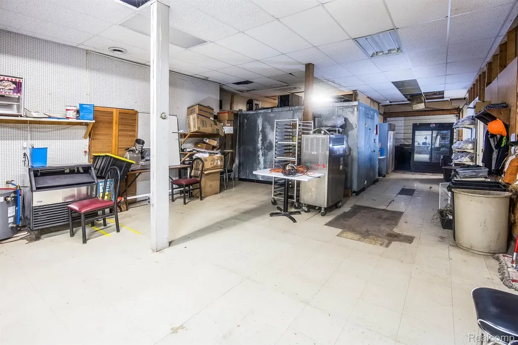 5433 Lapeer Road Kimball Township MI 48074
