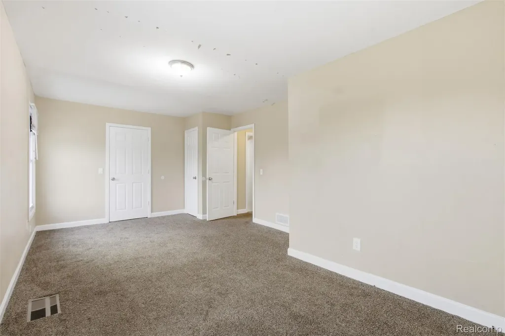 5583 Nottingham Road Detroit City MI 48224