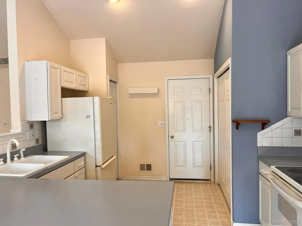2078 W Ridge Drive Davison City MI 48423