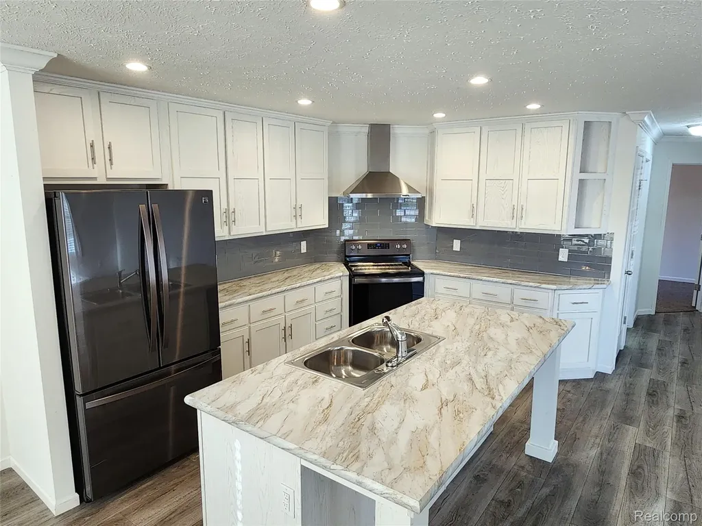 650 W Adrian Street Blissfield Village MI 49228
