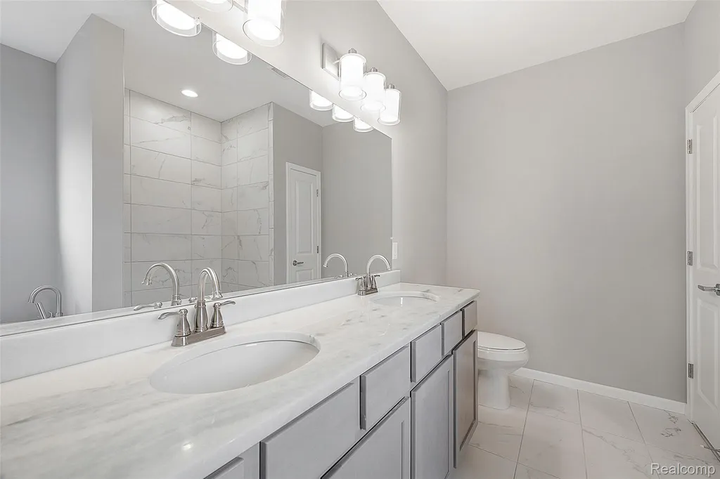 5232 Farmridge Lane Grand Blanc Charter Township MI 48439