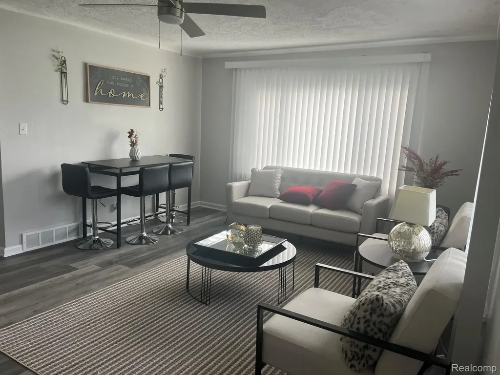 3021 N Grand River Avenue Lansing City MI 48906