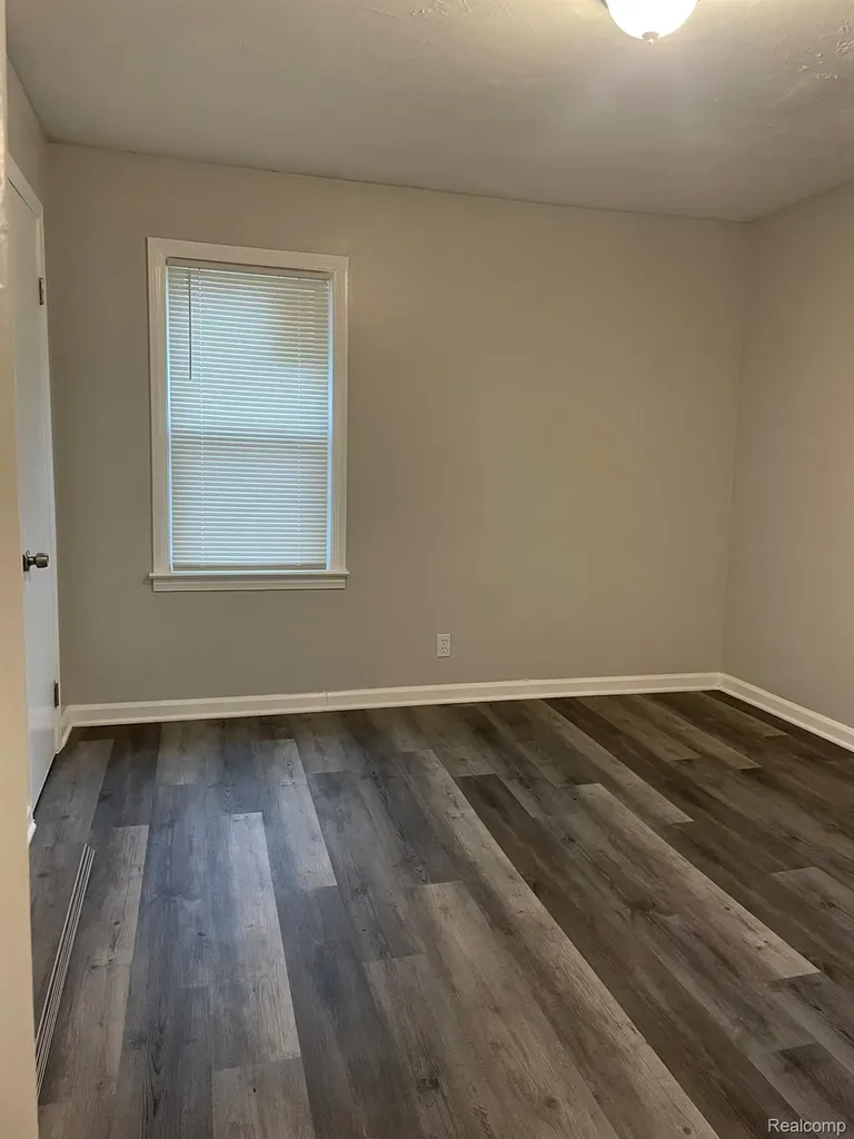 3021 N Grand River Avenue Lansing City MI 48906