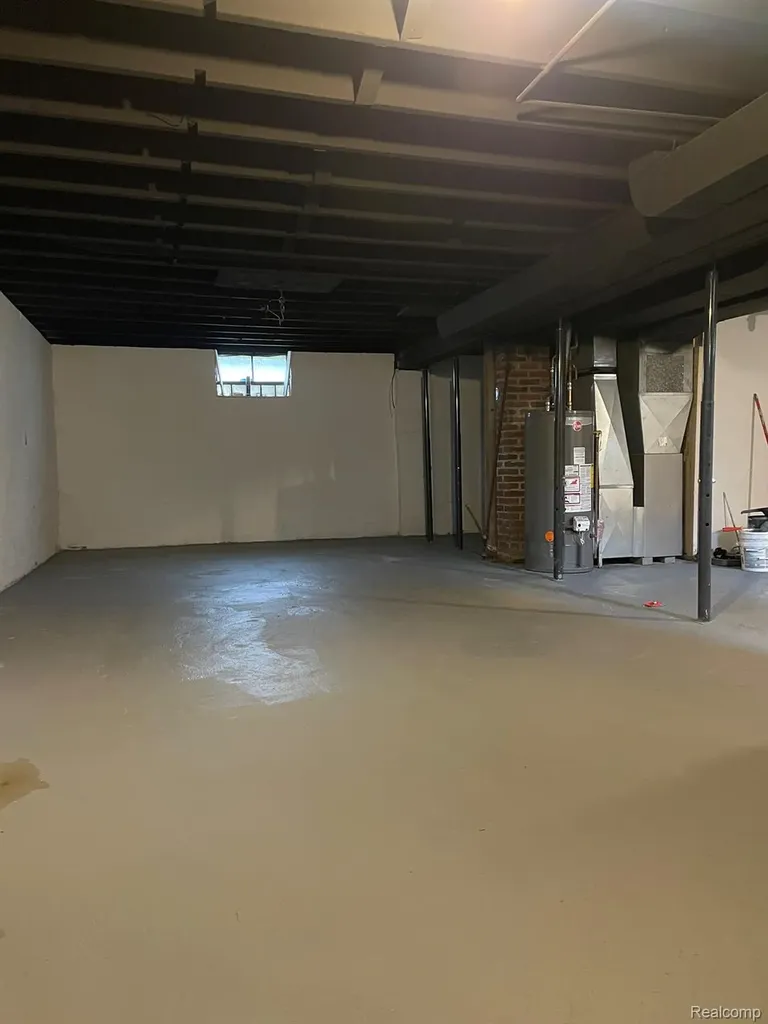 3021 N Grand River Avenue Lansing City MI 48906