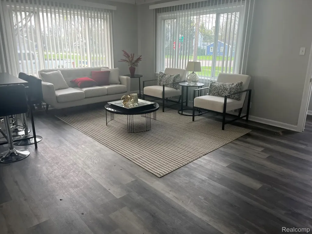 3021 N Grand River Avenue Lansing City MI 48906