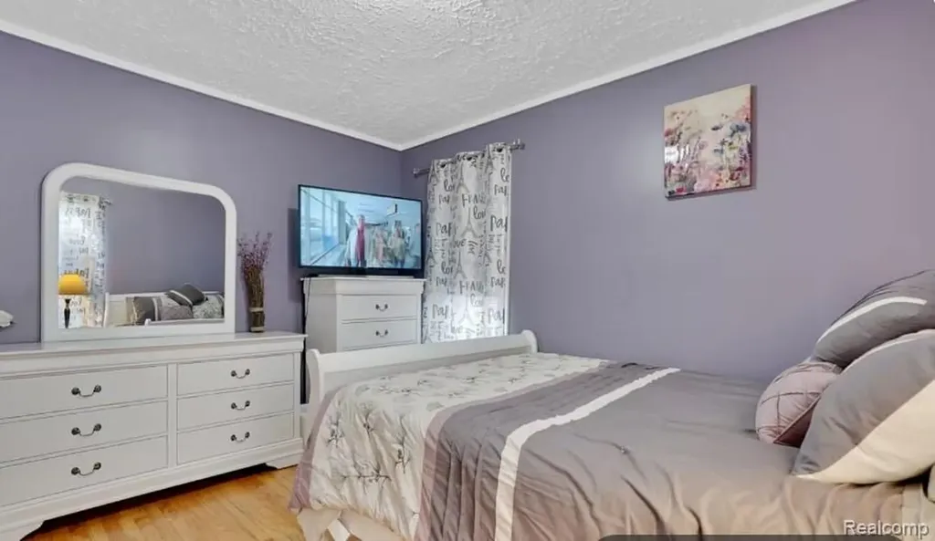 1460 E Chesterfield Street E Ferndale City MI 48220