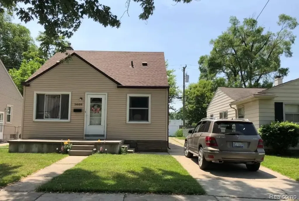 1460 E Chesterfield Street E Ferndale City MI 48220