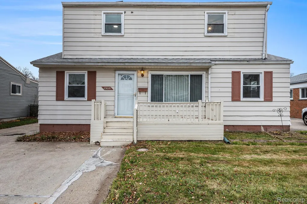 23020 Avon Street St. Clair Shores City MI 48082