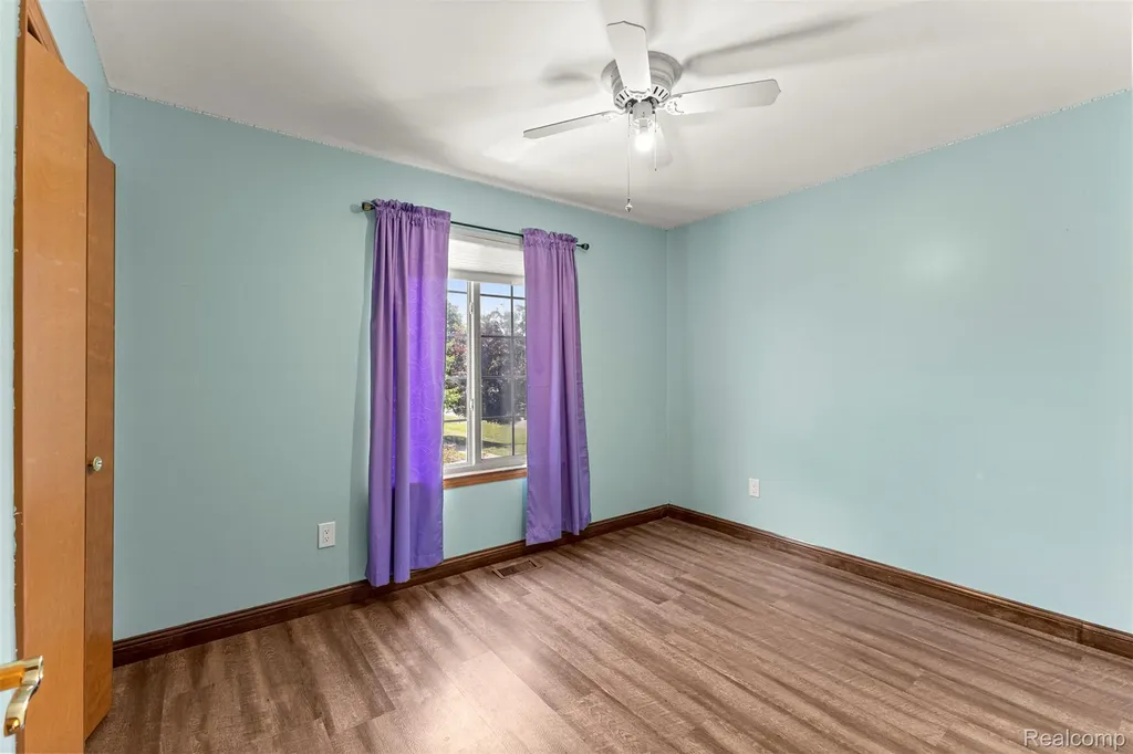 1786 Daisey Lane Westland City MI 48186