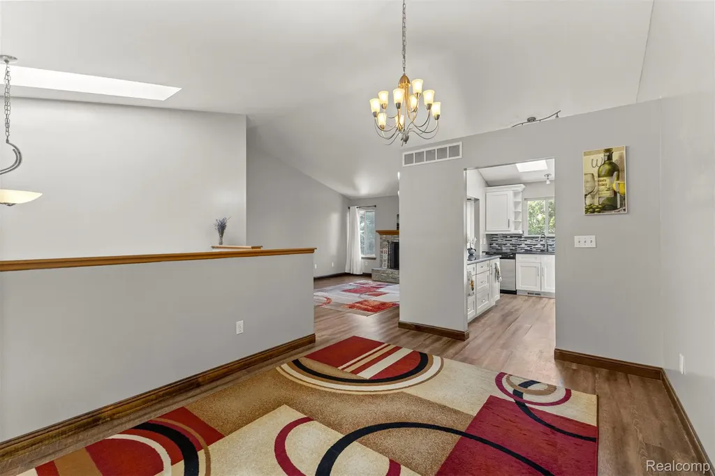 1786 Daisey Lane Westland City MI 48186