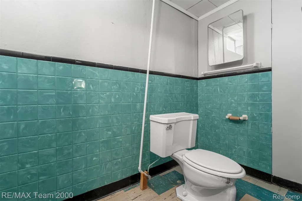 19431 Stephens Eastpointe City MI 48021