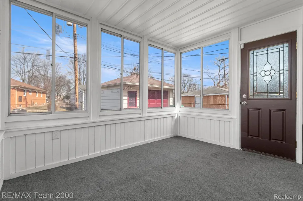 19431 Stephens Eastpointe City MI 48021