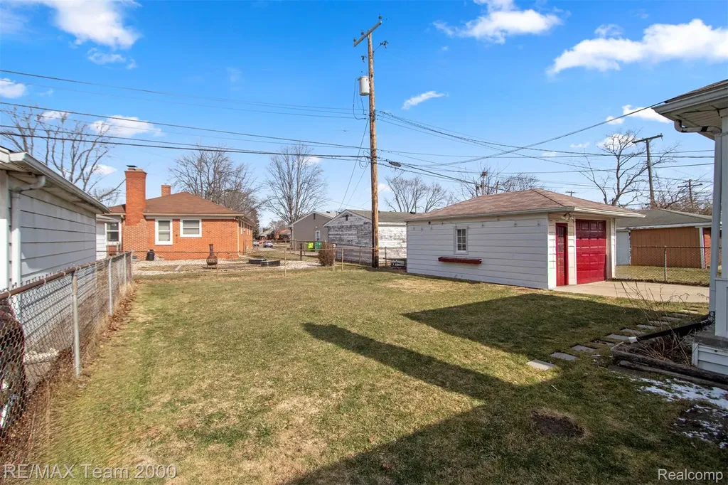 19431 Stephens Eastpointe City MI 48021