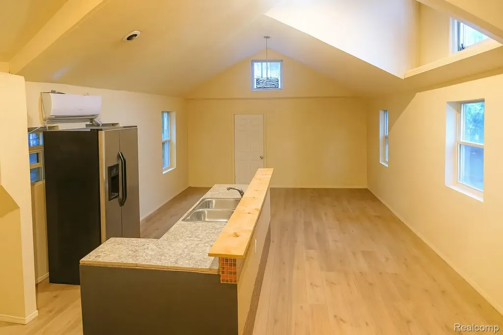 4496 Radnor Street Detroit City MI 48224