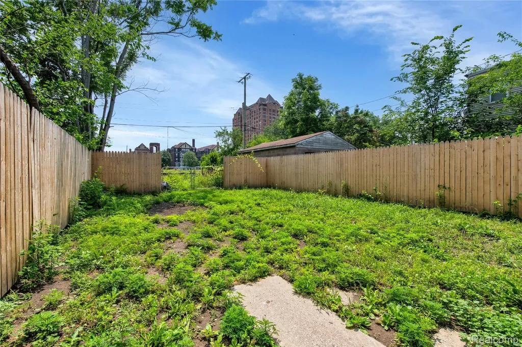 2653 Lothrop Street Detroit City MI 48206