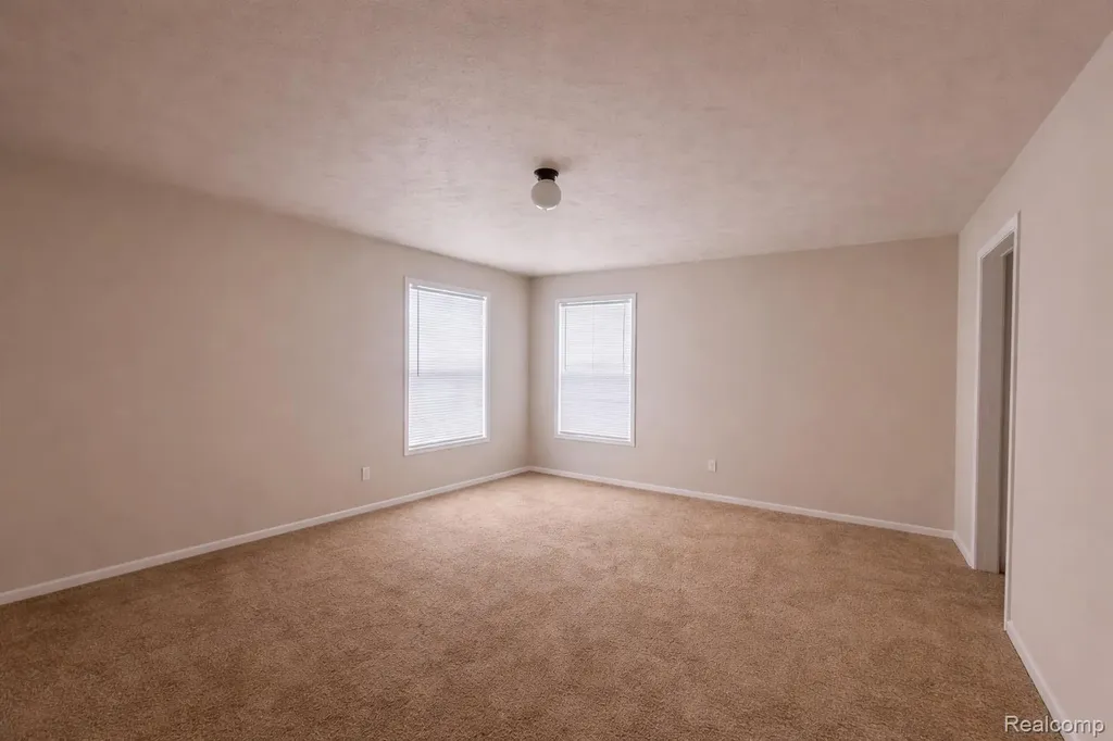 165 S Opdyke Road Auburn Hills City MI 48326
