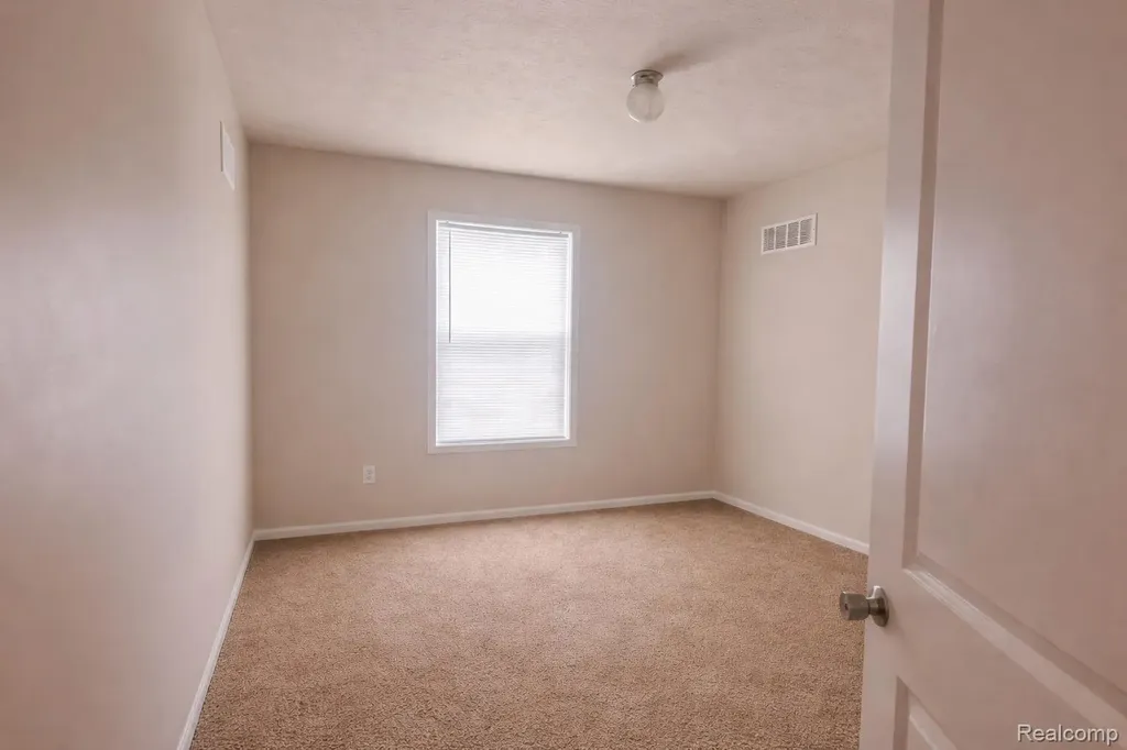 165 S Opdyke Road Auburn Hills City MI 48326