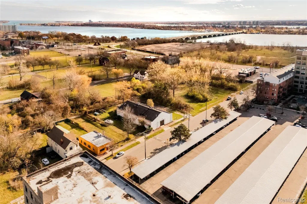 520 Bellevue Street Detroit City MI 48207