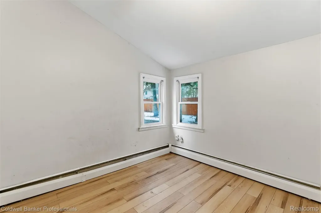2380 Rolandale West Bloomfield Charter Township MI 48324