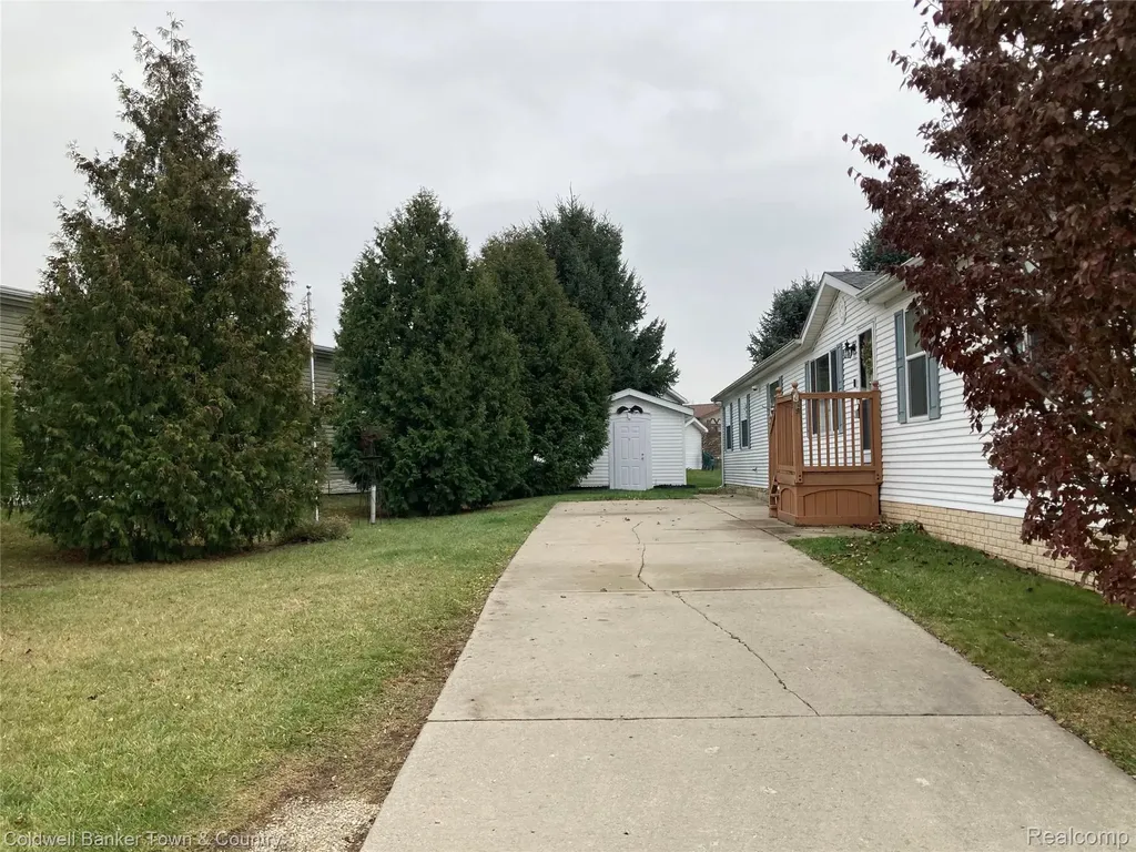 9740 Russell Street Salem Township MI 48167