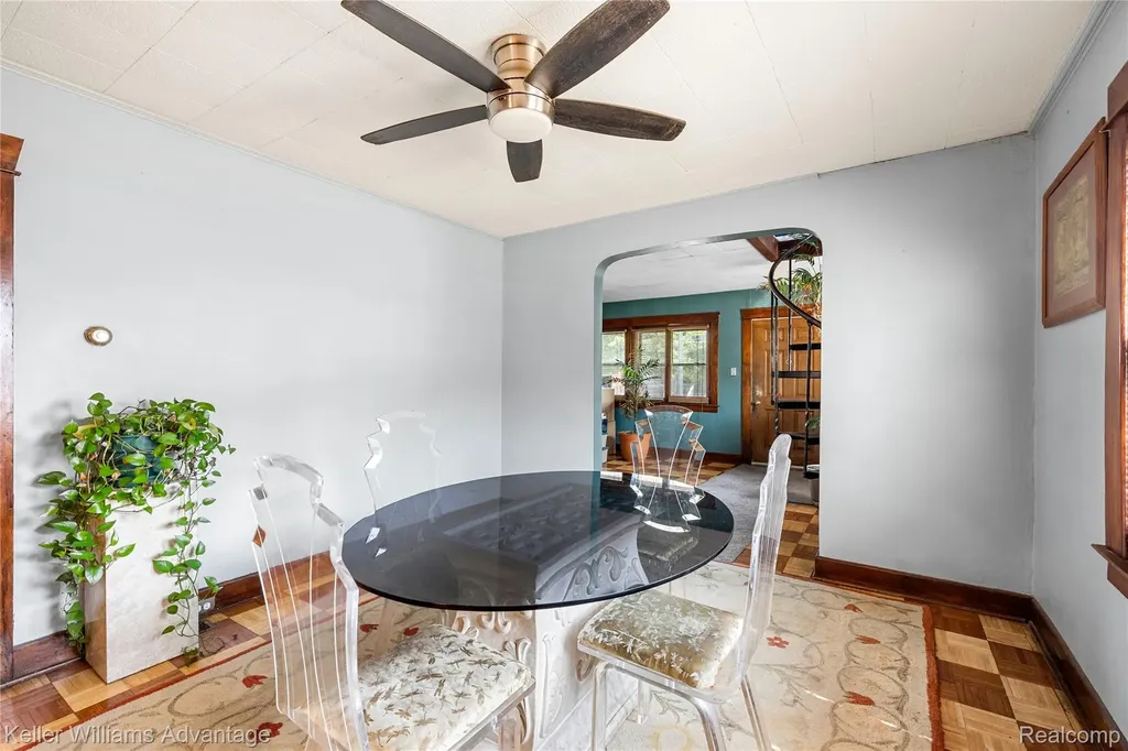 1449 Wayburn Street Grosse Pointe Park City MI 48230