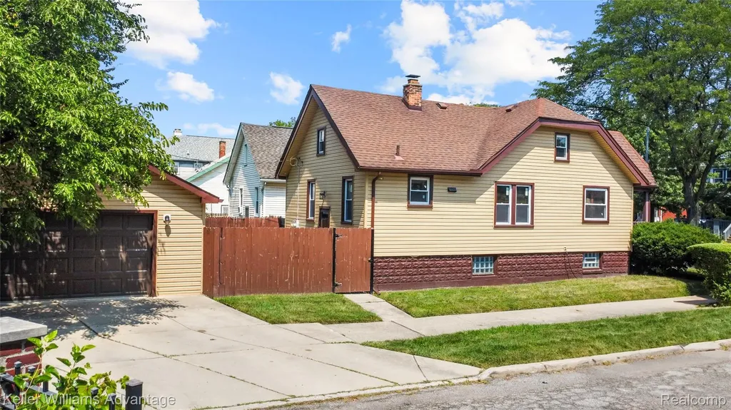 1449 Wayburn Street Grosse Pointe Park City MI 48230