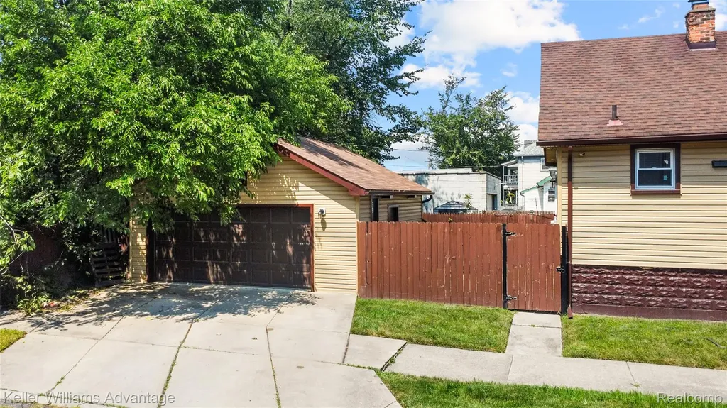 1449 Wayburn Street Grosse Pointe Park City MI 48230
