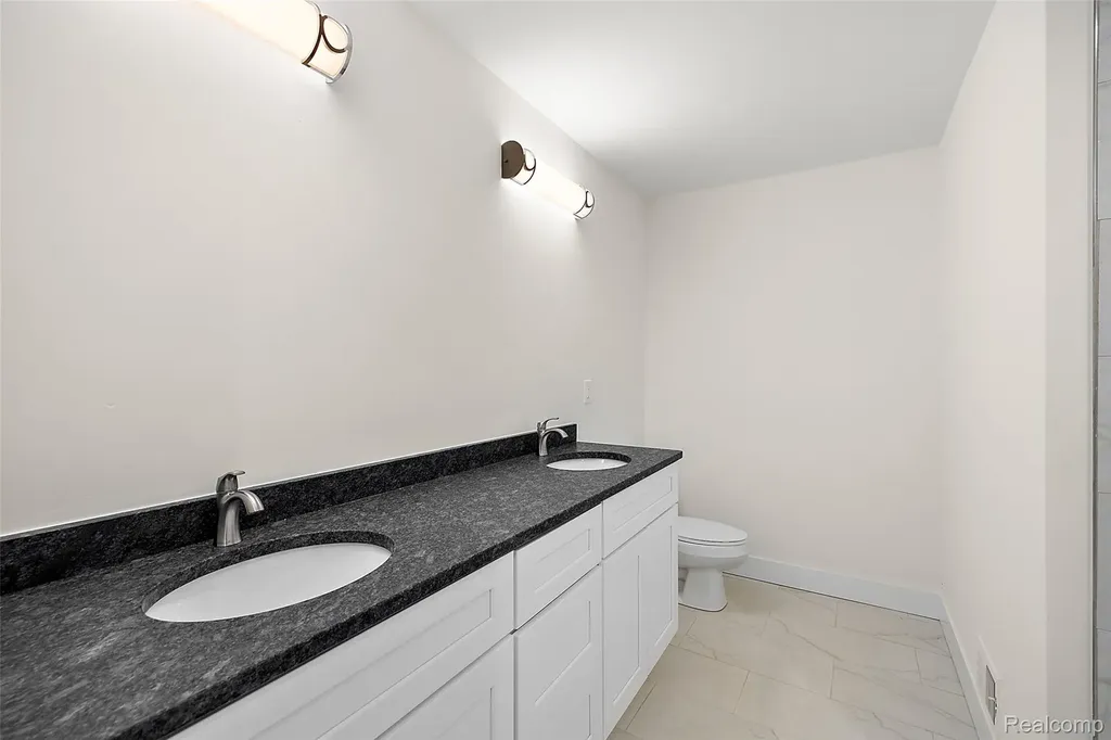 29700 Red Fox Lane Chesterfield Township MI 48047