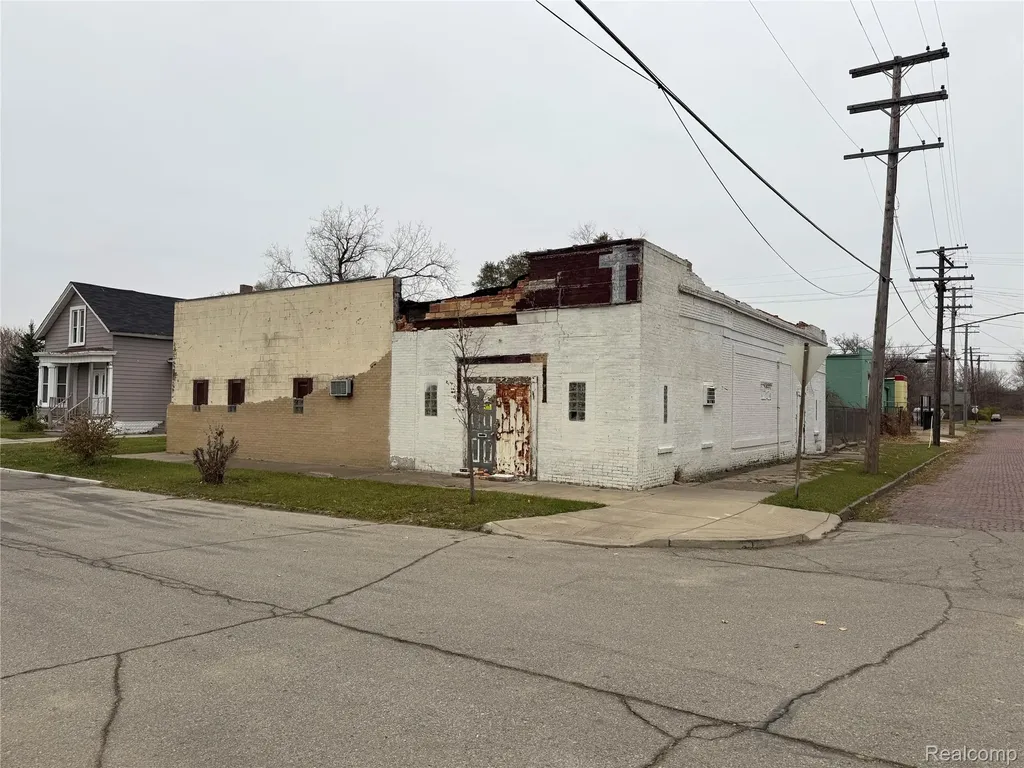 2800 15th Street Detroit City MI 48216