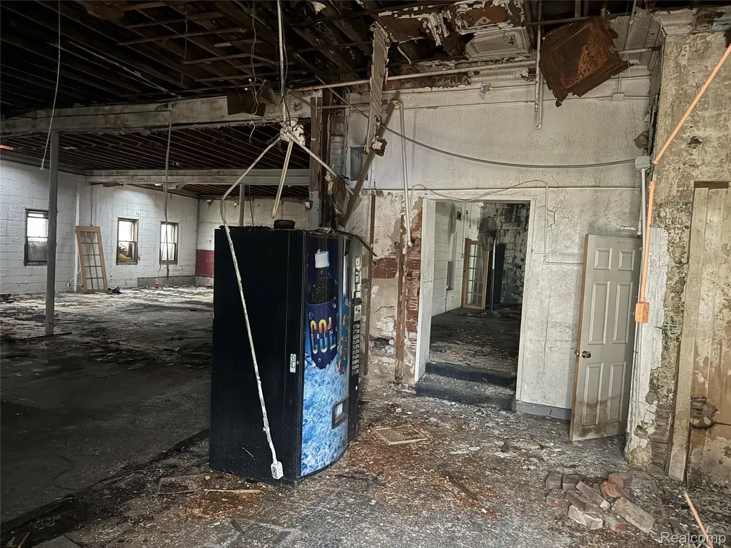 2800 15th Street Detroit City MI 48216