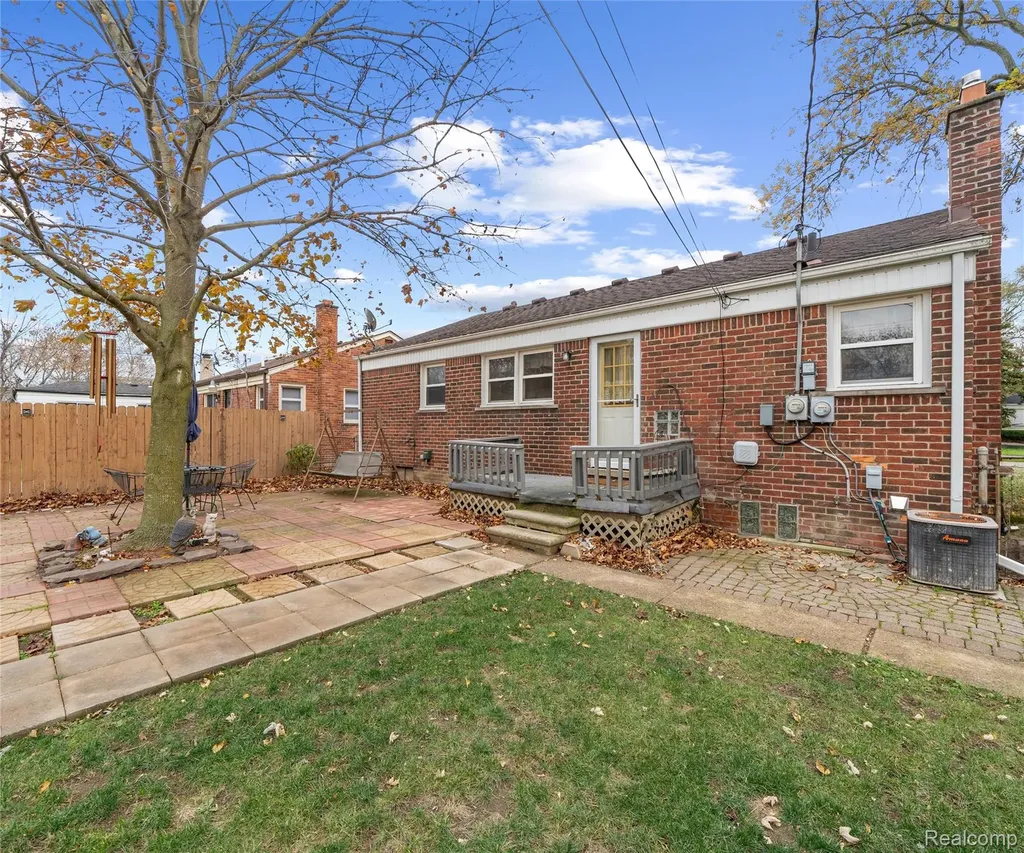 28940 Grandview Street Inkster City MI 48141