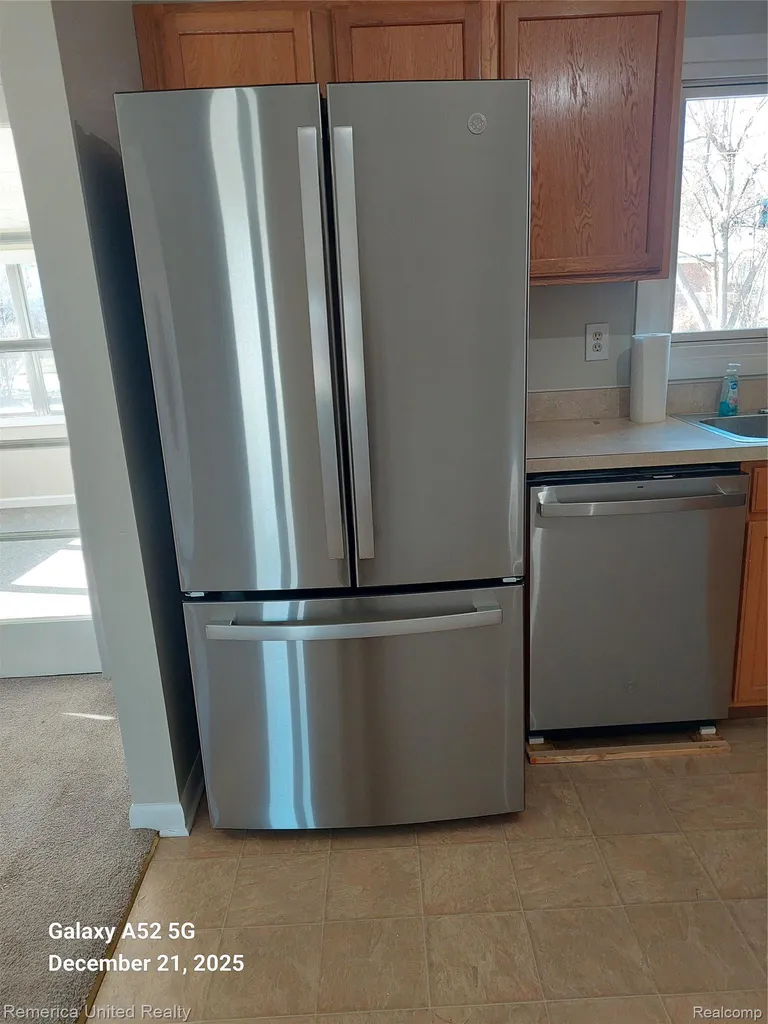 945 N Commerce Road Commerce Charter Township MI 48382