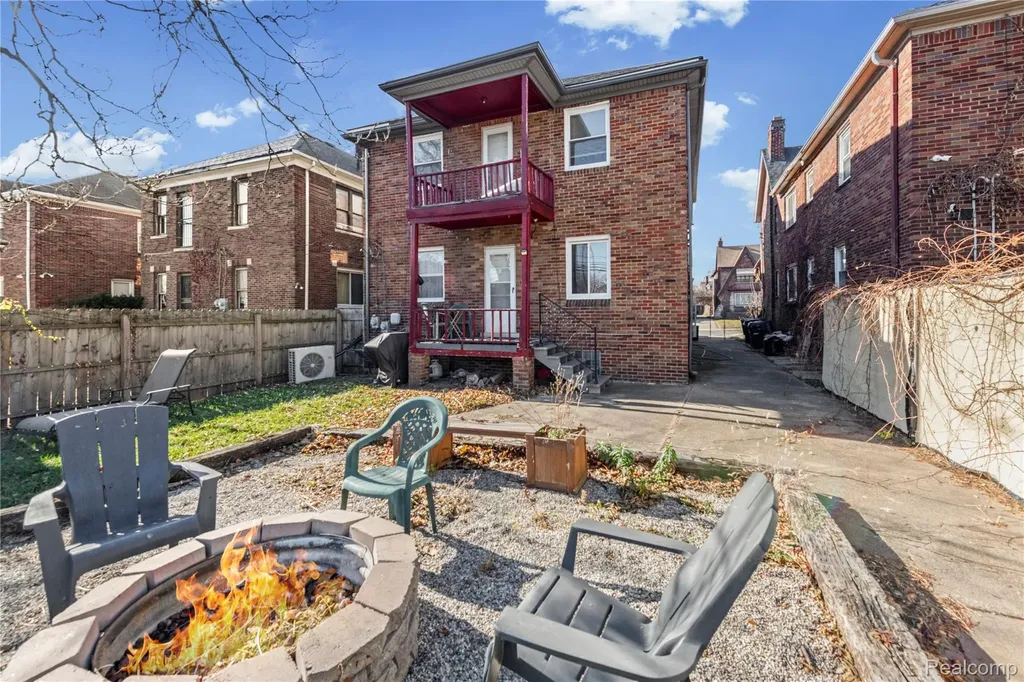 17560 Stoepel Street Detroit City MI 48221
