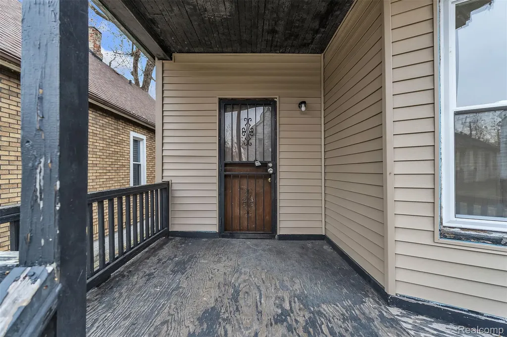 9333 Elsa Street Detroit City MI 48214