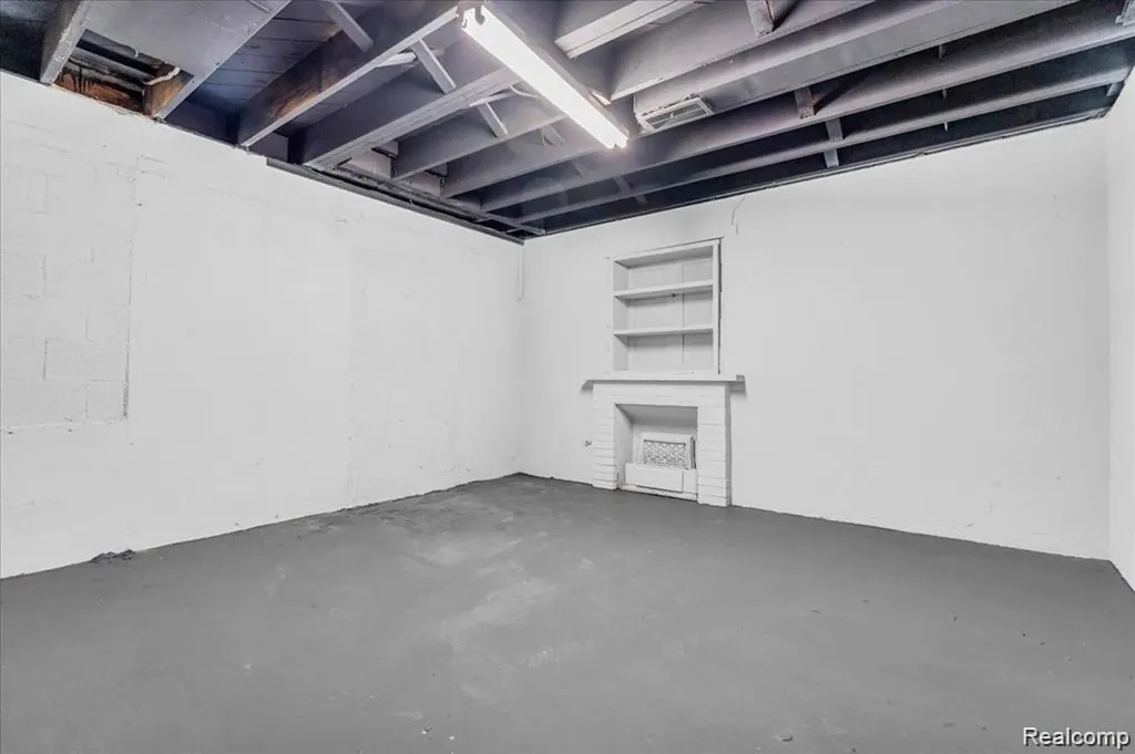 19909 Hartwell Street Detroit City MI 48235