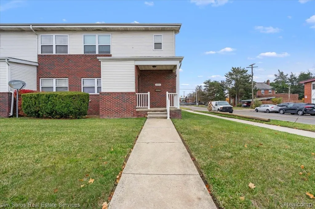 3399 Ewald Circle Detroit City MI 48238